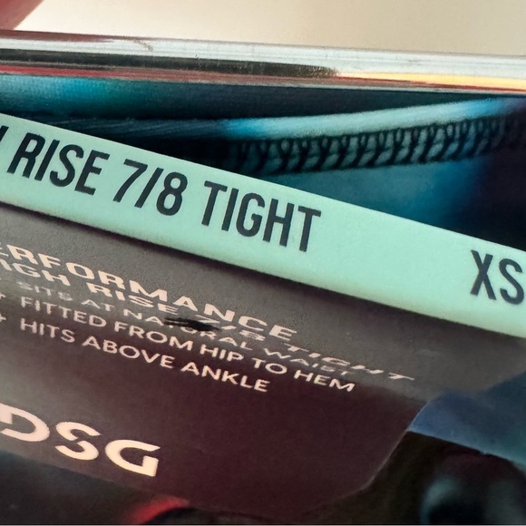 DSG Women's High Rise 7/8 Running Legging Size XS Pockets NWT - Picture 13 of 15